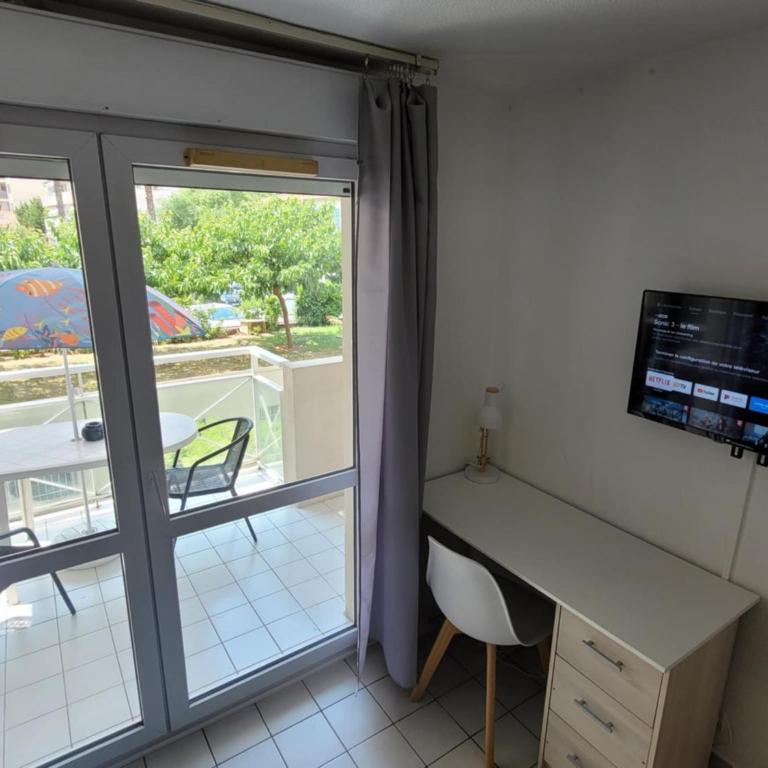 Studio climatisation balcon à 5 min de la plage - Appartement 1 Chambre - 3