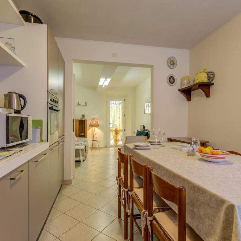 Villa with garden near Versilia Beach - Villa mit 3 Schlafzimmern - 10