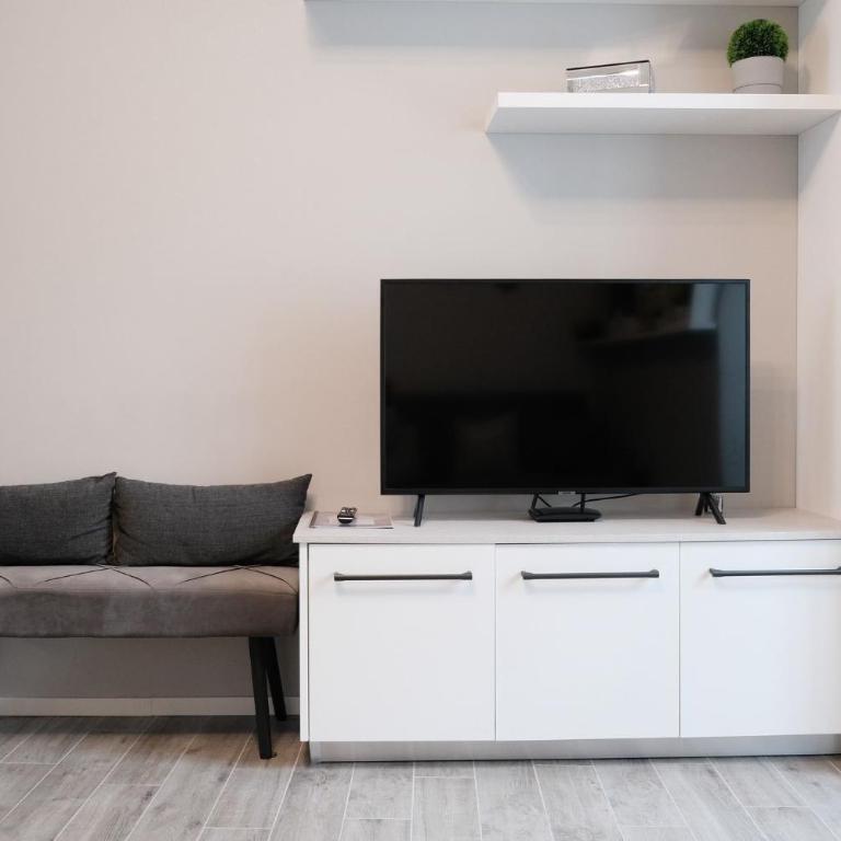 Lakeside bliss with free parking - Appartamento con 1 Camera da Letto e Vista Città - 23