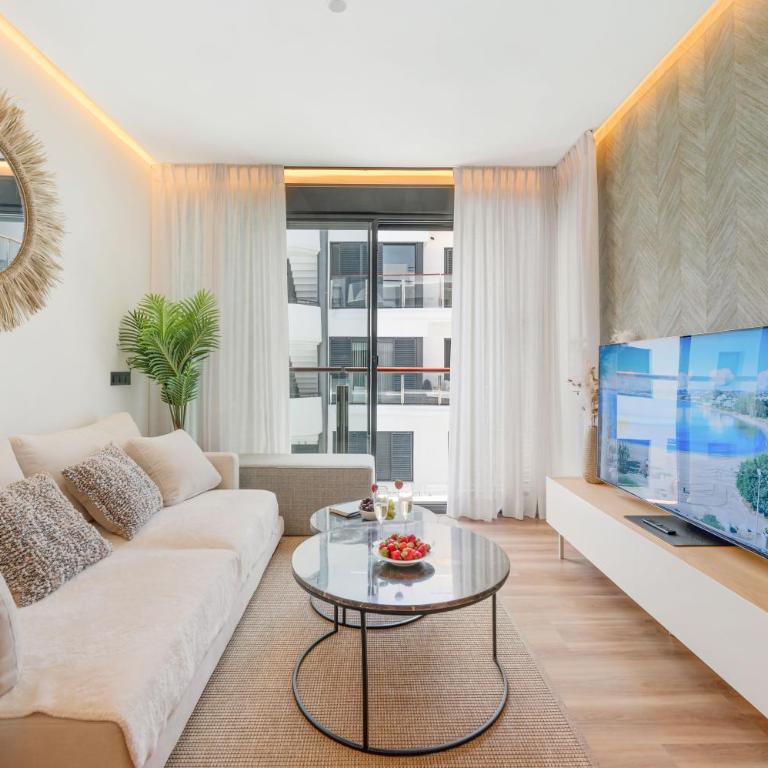 NEW stylish beachside 2BR with pool and garage - Apartamento de 2 dormitorios - 5