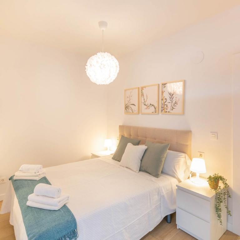 Gran apartamento tipo loft a 15 minutos del centro - Two-Bedroom Apartment - 19
