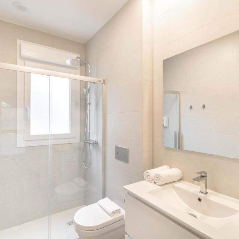Gran apartamento tipo loft a 15 minutos del centro - Two-Bedroom Apartment - 29