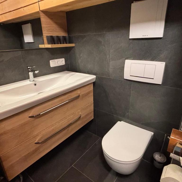 Großglocknerappartement - Apartamento Grande de 2 dormitorios con balcón - 11
