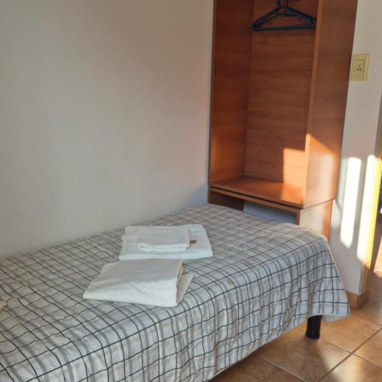 Excelente Bungalow en San José, Entre Ríos - Two-Bedroom House - 25