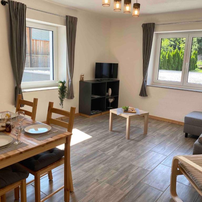 Ferienwohnung Liana - Apartment mit 2 Schlafzimmern und Bergblick - 9