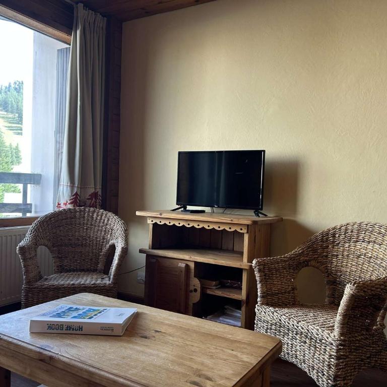 Appartement 6 pers. à Montgenèvre avec Parking - FR-1-330D-143 - Apartment - 16