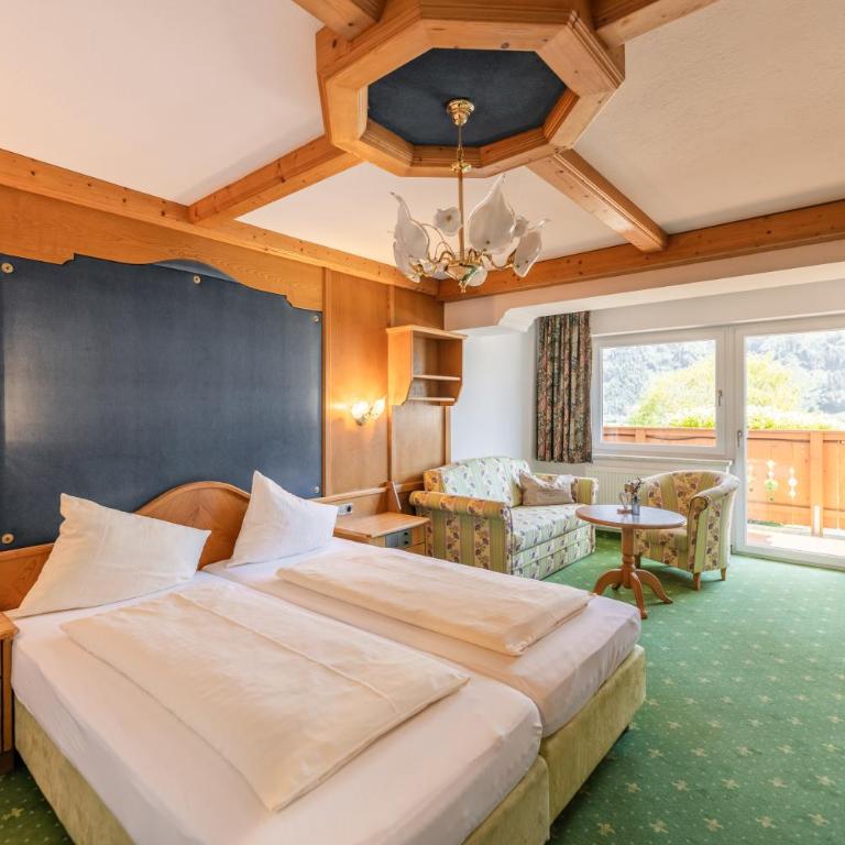 Almhof Lackner - Comfort Doppelzimmer mit Balkon - 1