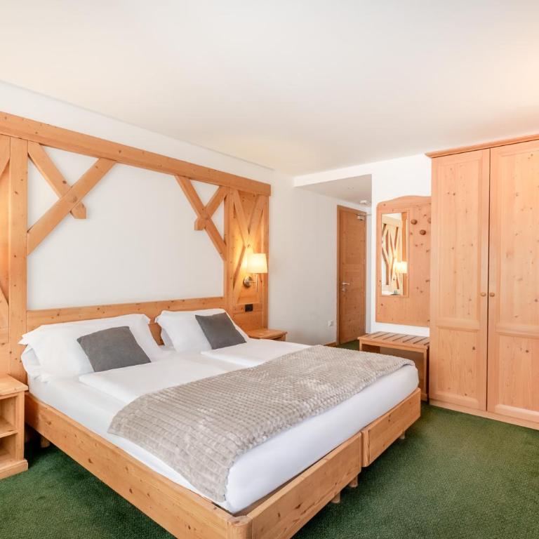 Hotel Alpine Mugon - Vierbettzimmer mit Zugang zum Spa - 2