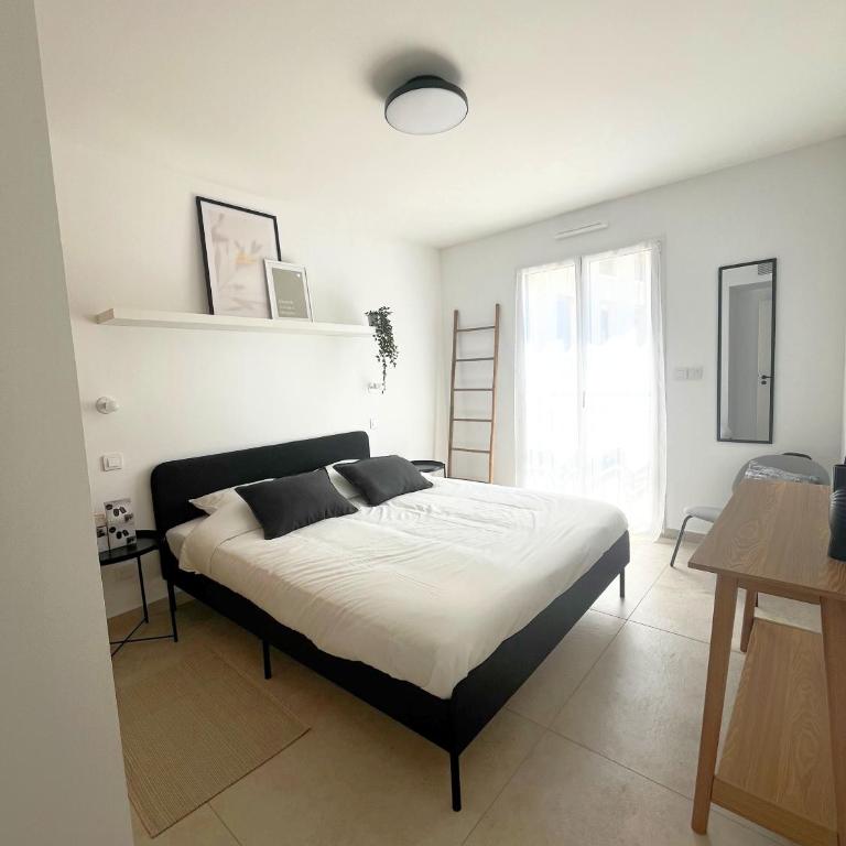 Magnifique appartement au dessus des halles de Hyeres, coeur de ville - Apartment mit 1 Schlafzimmer - 6