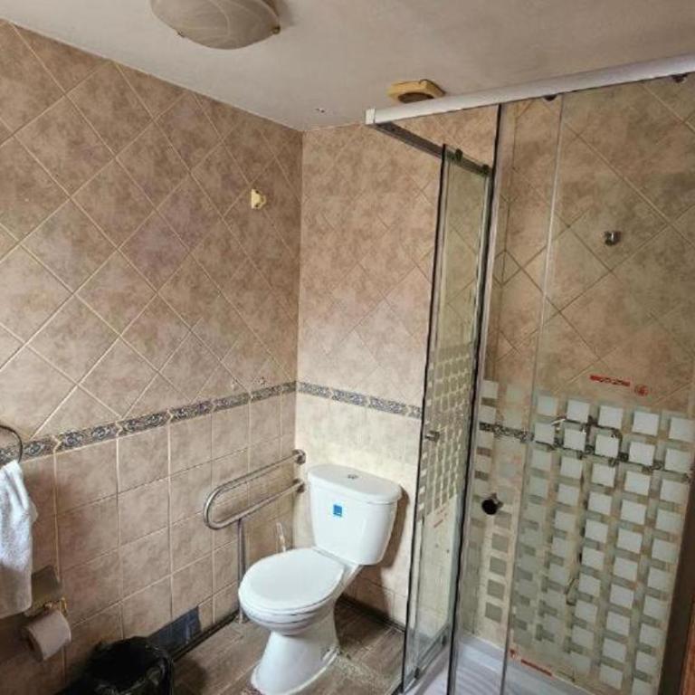 HOSTAL QUINTAMAR 6 Norte - Habitación Doble con baño privado - 3