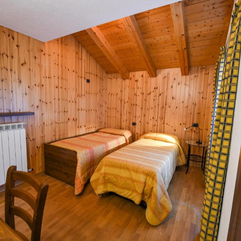 Cabin in front of Grand Paradis and Arolla - Three-Bedroom House - 3