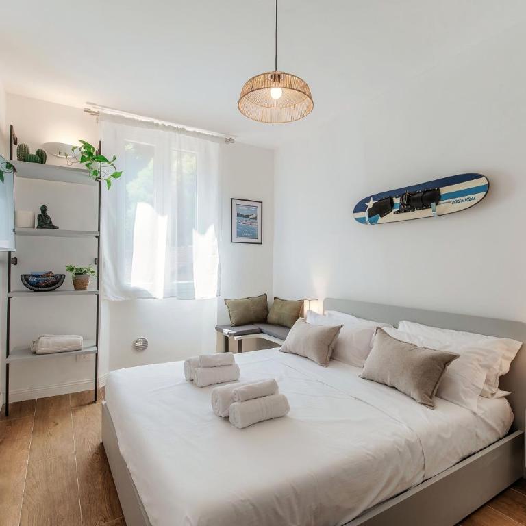 Casa Batèl Suites & Apartments - Ferry, Free Parking, Market & Lake Side - Double Room - 3