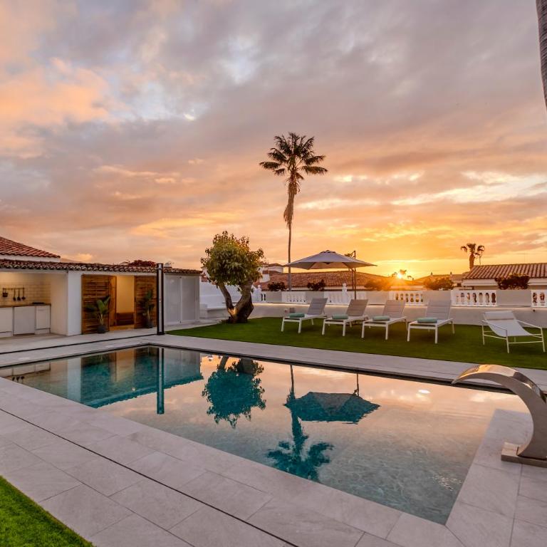 Luxury villa Teide View, Pool, Sauna & Golf by Pámpano Experiences - Chalet Superior - 16
