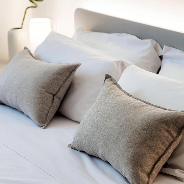 Casa Batèl Suites & Apartments - Ferry, Free Parking, Market & Lake Side - Deluxe Double Room - 22