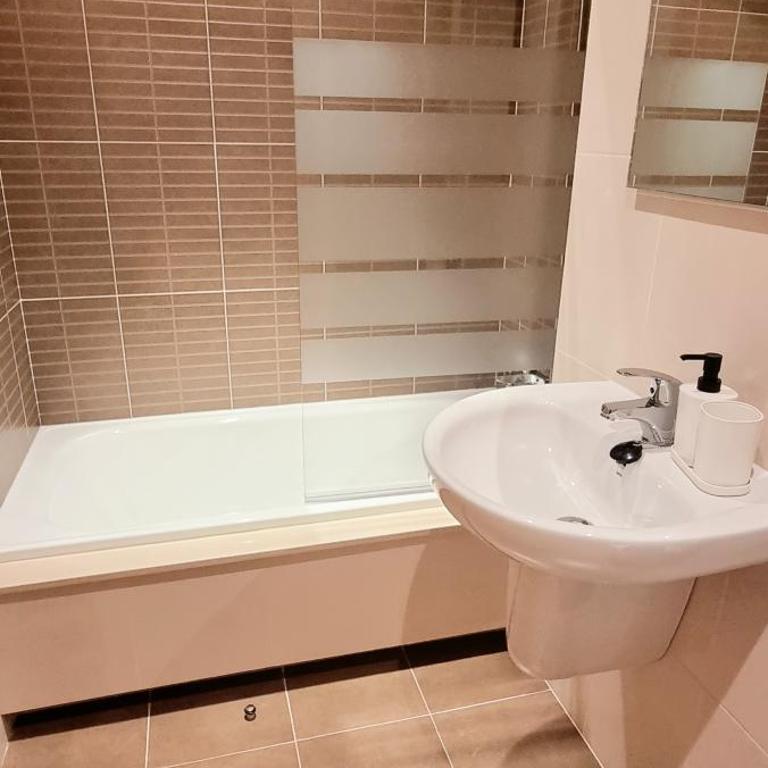 Piso 2 Dormitorios. WIFI - Two-Bedroom Apartment - 8