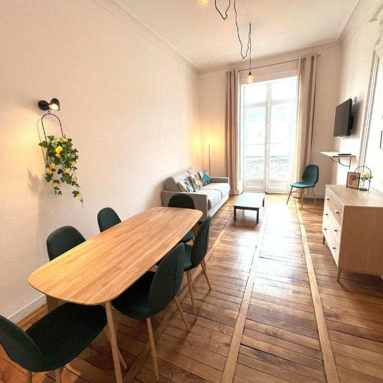 LAMENNAIS DROITE - Appartement Rennes 6P - Appartement 2 Chambres - 2