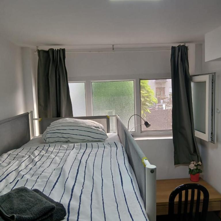 Smart hostel - Niskobudžetna Dvokrevetna Soba sa Bračnim Krevetom/Zasebnim Krevetima - 3