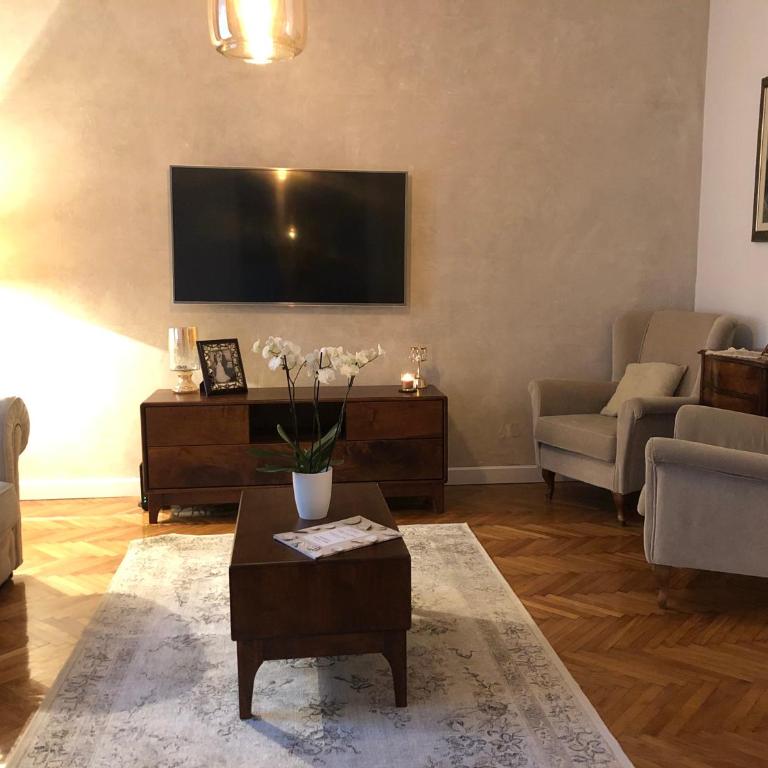 Vračar Elegance Apartment - Two-Bedroom Apartment - 13