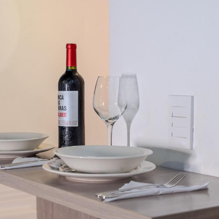 203 Enigmatic Loft with Jacuzzi - One-Bedroom Apartment - 6