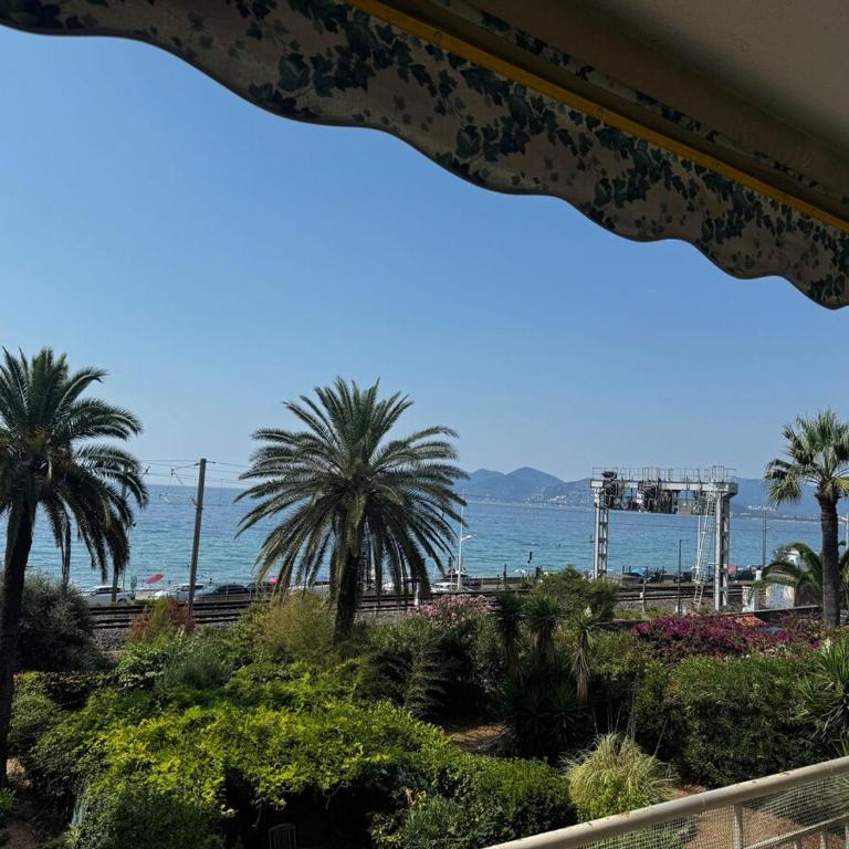 3-room apartment with sea view in Cannes - Appartement 2 Chambres - 14