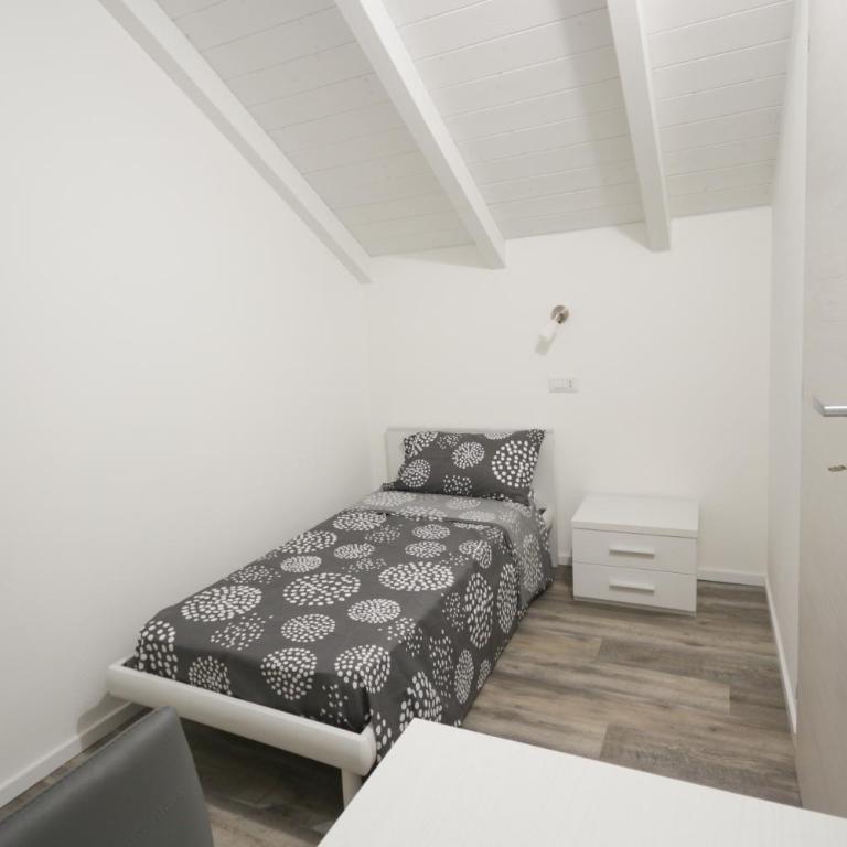 Sant'Avendrace Ampio Apt 3 camere 2 bagni - Appartamento Standard con 3 Camere da Letto - 12