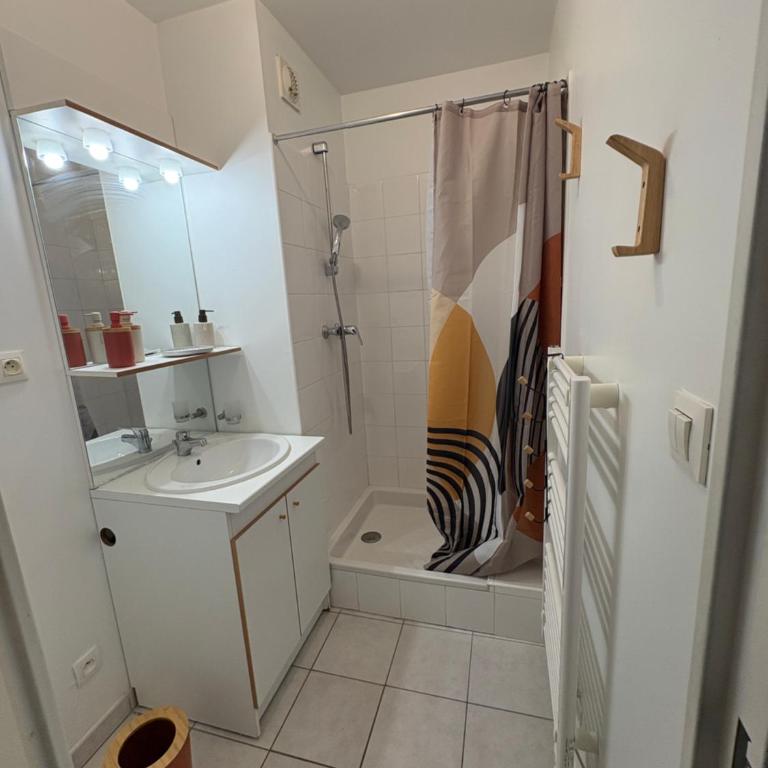Petit chez moi avec parking - Apartamento de 1 dormitorio - 20