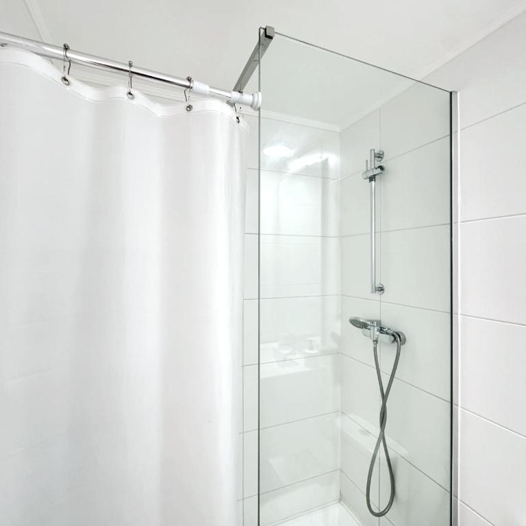 Amplio departamento de una habitación, a pasos del metro Gruta de lourdes - Apartamento de 1 dormitorio - 8