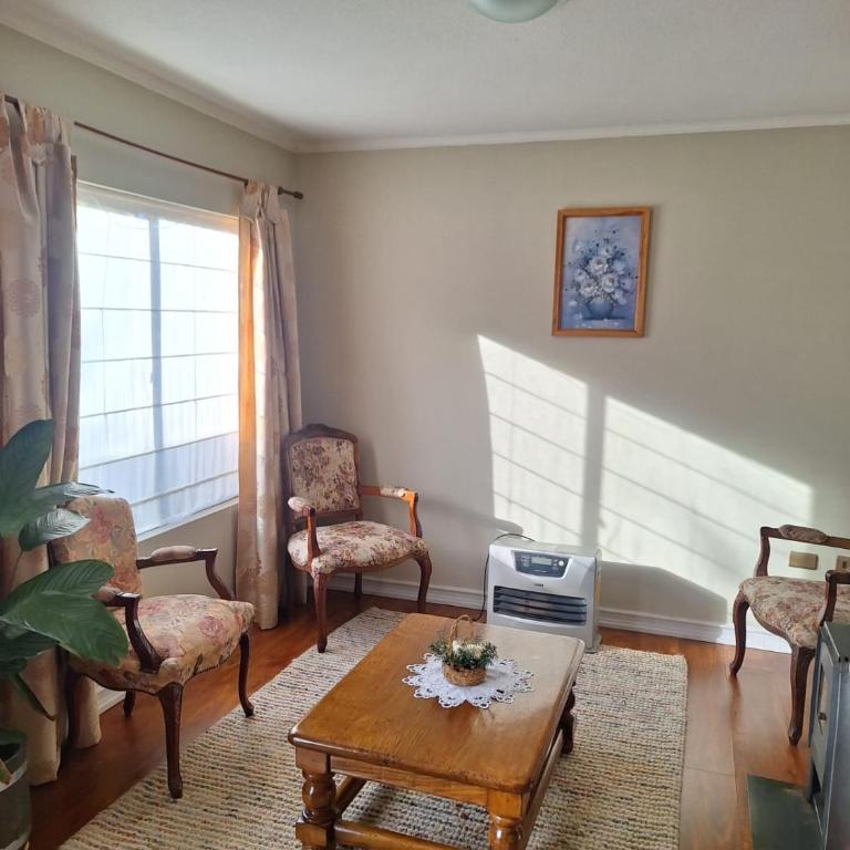 Casa condominio con estacionamiento - Casa de 3 dormitorios - 2
