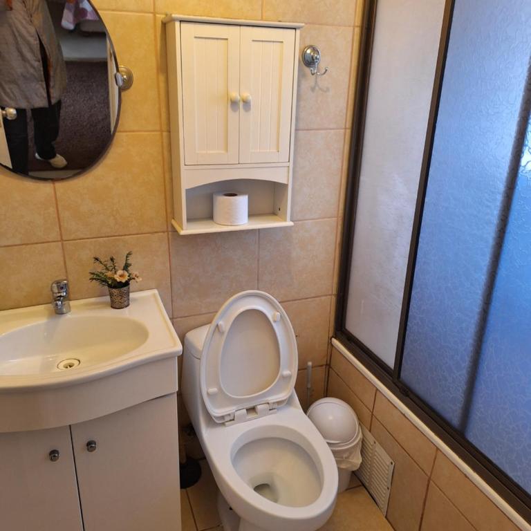 Casa condominio con estacionamiento - Casa de 3 dormitorios - 8