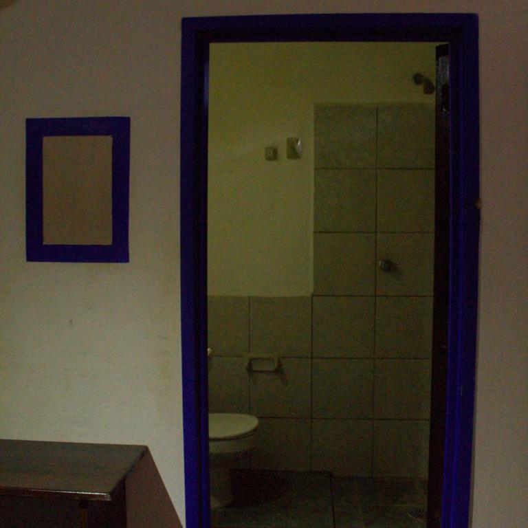 Shalom Backpacker Hostel - Habitación Triple con baño - 6