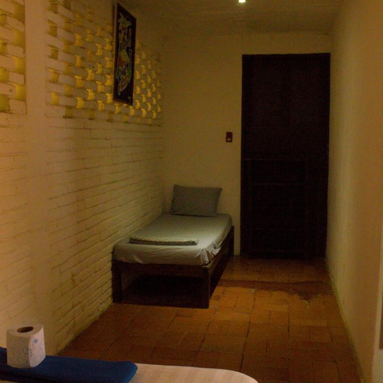 Shalom Backpacker Hostel - Habitación Triple con baño - 2