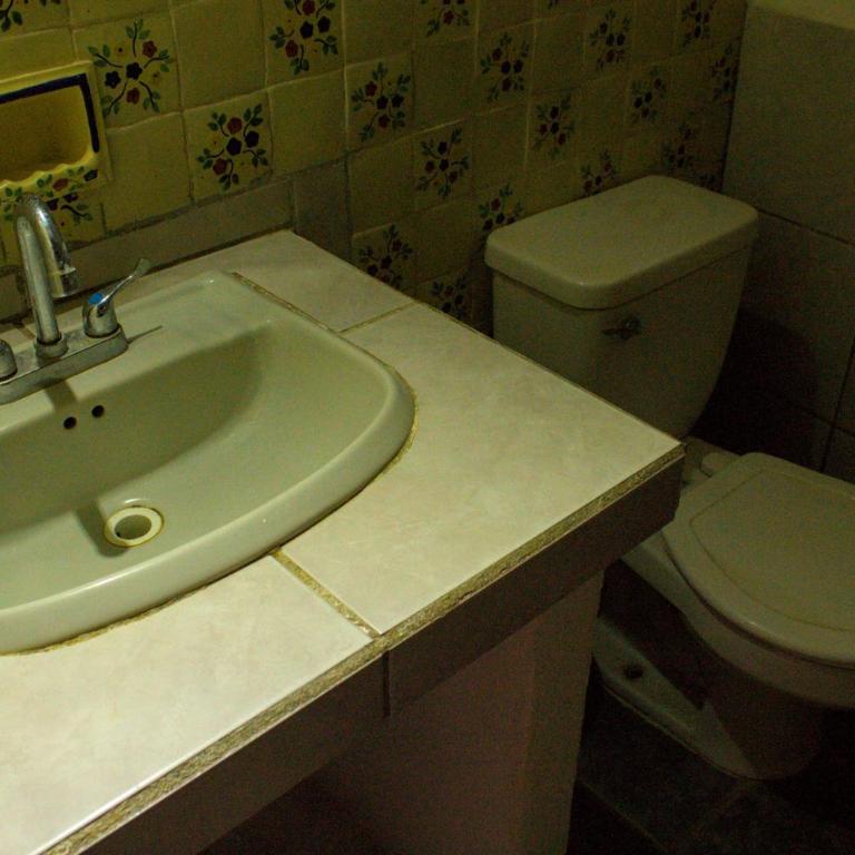 Shalom Backpacker Hostel - Habitación Triple con baño - 5