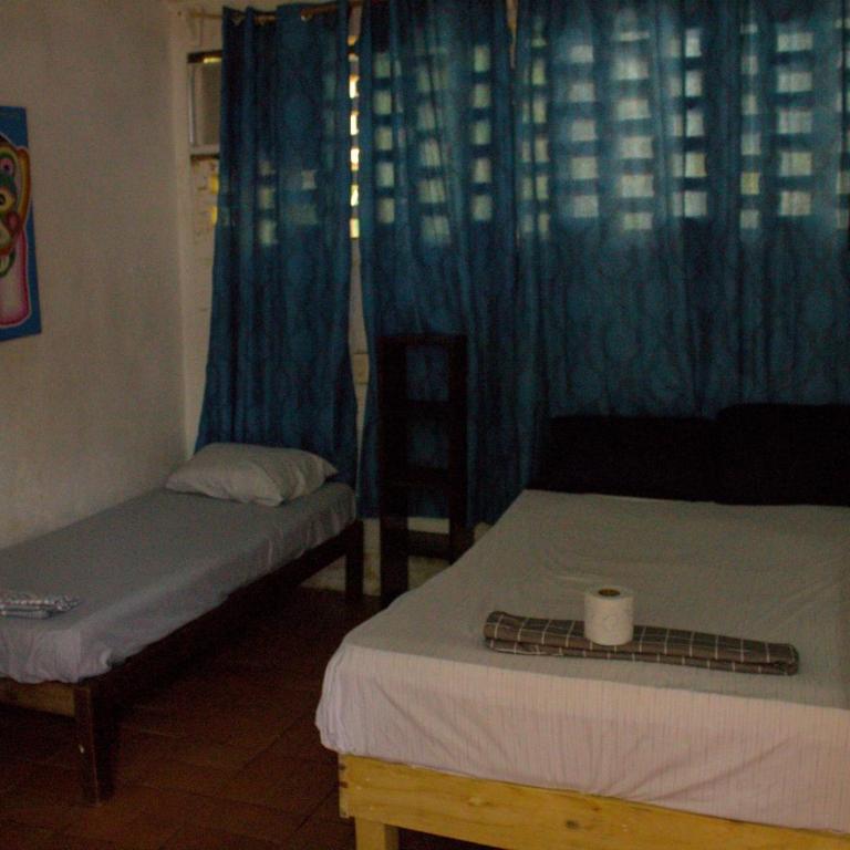 Shalom Backpacker Hostel - Habitación Triple con baño - 4