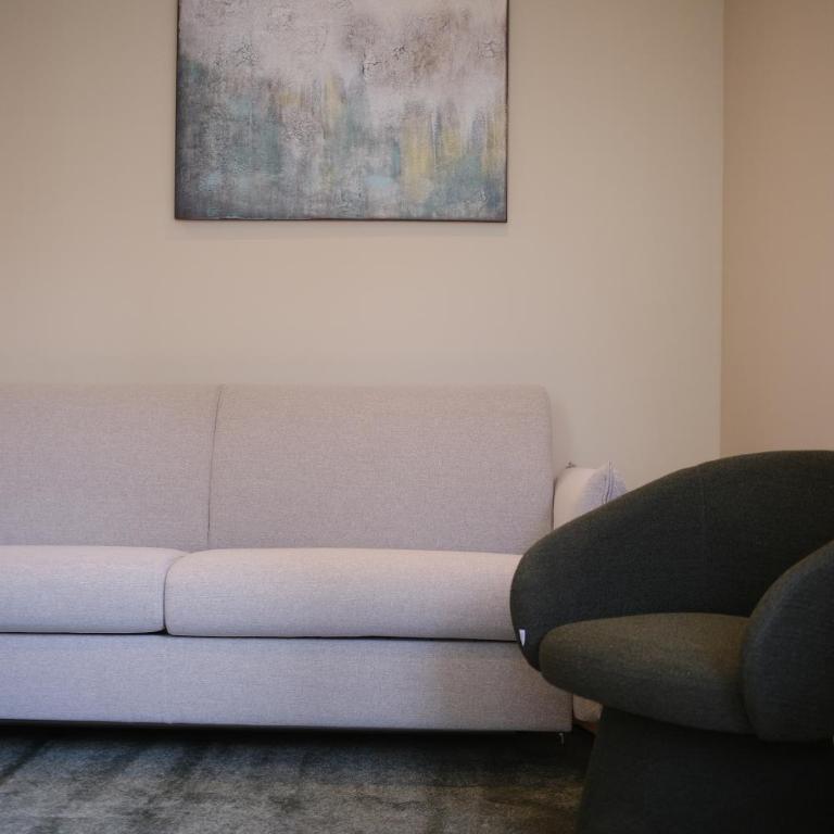 The Balcony Premium Apartment - 3 Min Walk to Bernina Express & Station - Apartment mit 1 Schlafzimmer, Balkon und Bergblick - 10