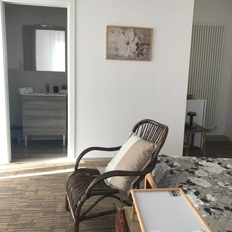 R&B MiDora Modena - Appartamento Deluxe con 2 Camere da Letto e Balcone - 20