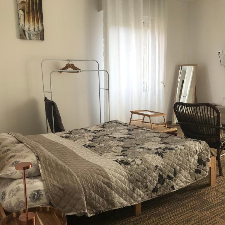 R&B MiDora Modena - Appartamento Deluxe con 2 Camere da Letto e Balcone - 24