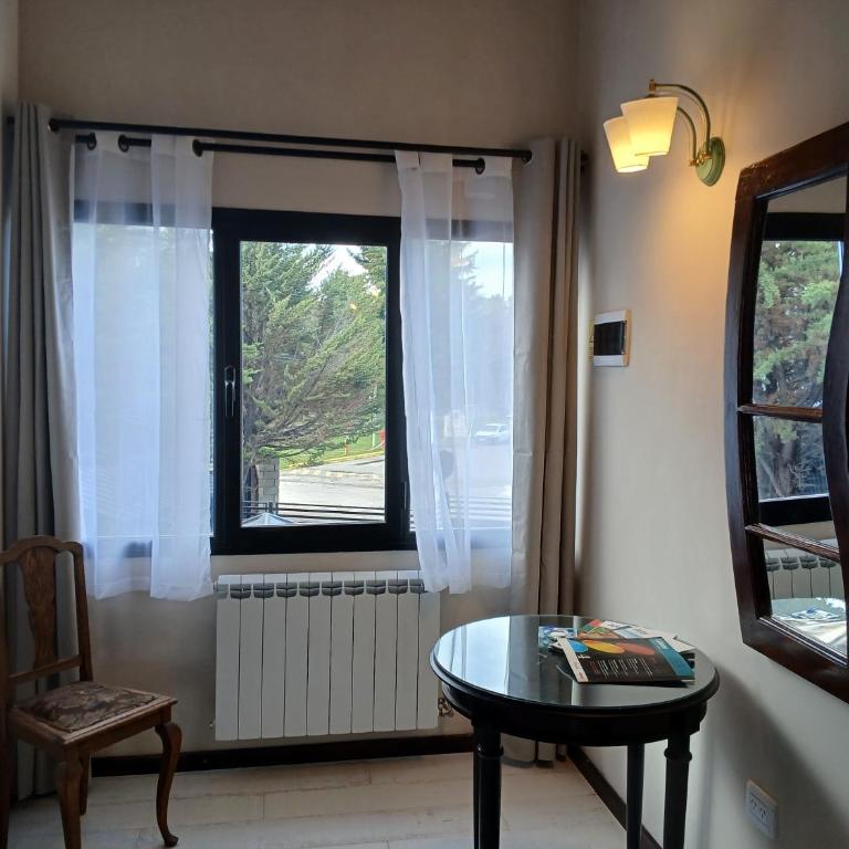 ARWEN Suites 1 - Triple Room with Mountain View - 6