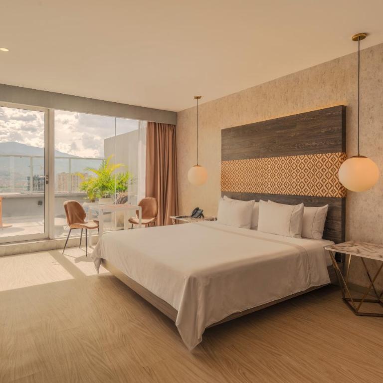 V Grand Hotel, a member of Radisson Individuals - Suite con cama extragrande en la planta superior - 6