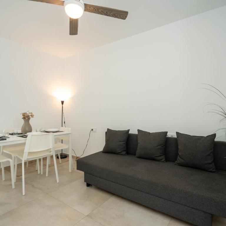 Apartamento Ciudad de las Ciencias con Terraza - Two-Bedroom Apartment - 24
