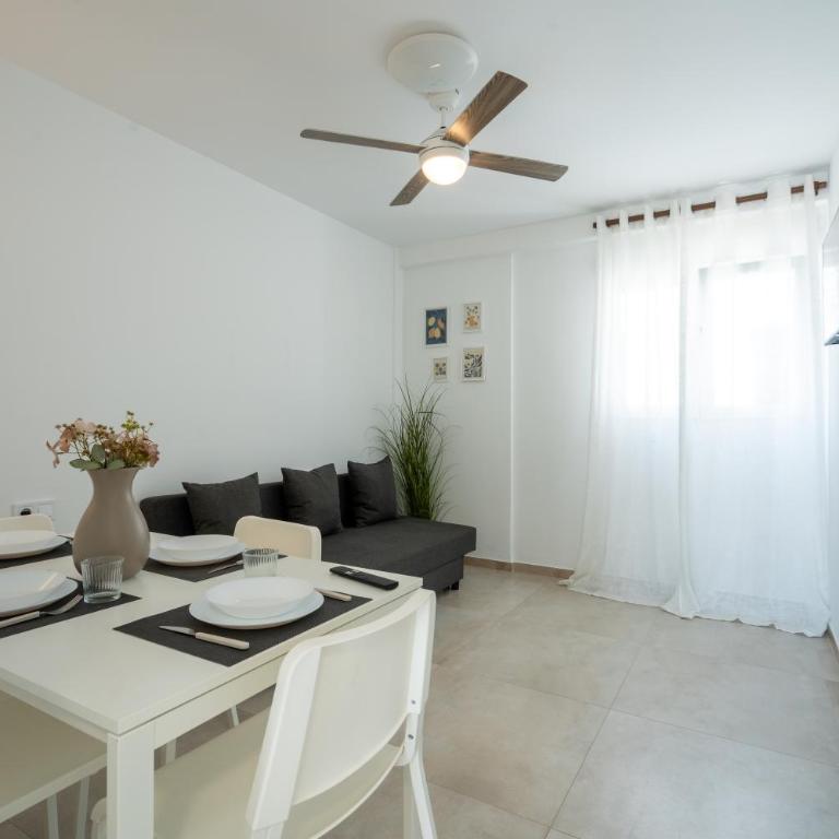 Apartamento Ciudad de las Ciencias con Terraza - Two-Bedroom Apartment - 25