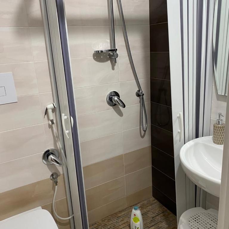 B&B LA CASA DI GIORGIA DI PELLICANO' FRANCESCA - Camera Tripla con Bagno Privato - 2