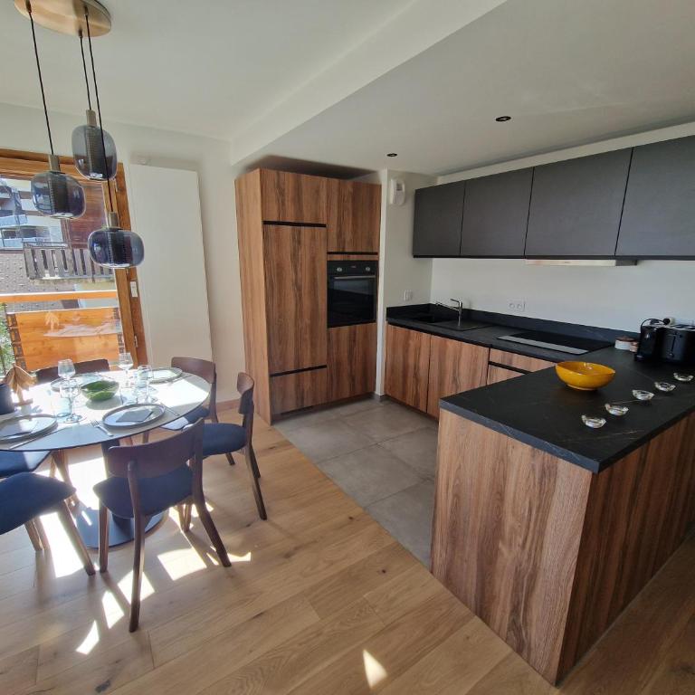Appartement neuf, grand balcon et vue imprenable - Apartment mit Blick auf die Berge - 5