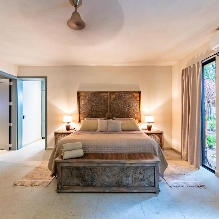 La Cueva de Piedra - Three-Bedroom Villa - 1
