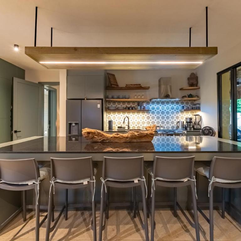 La Cueva de Piedra - Three-Bedroom Villa - 47