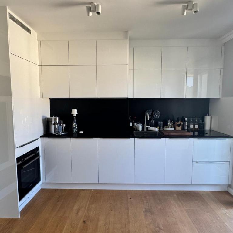 Exklusive 60qm Designerwohnung im Herzen von München - 1 min zur Maximilianstraße - One-Bedroom Apartment - 4