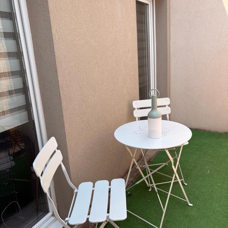 Petit chez moi avec parking - Apartamento de 1 dormitorio - 10