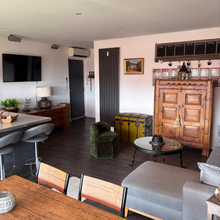 Superbe appartement avec piscine et parking - Two-Bedroom Apartment - 6