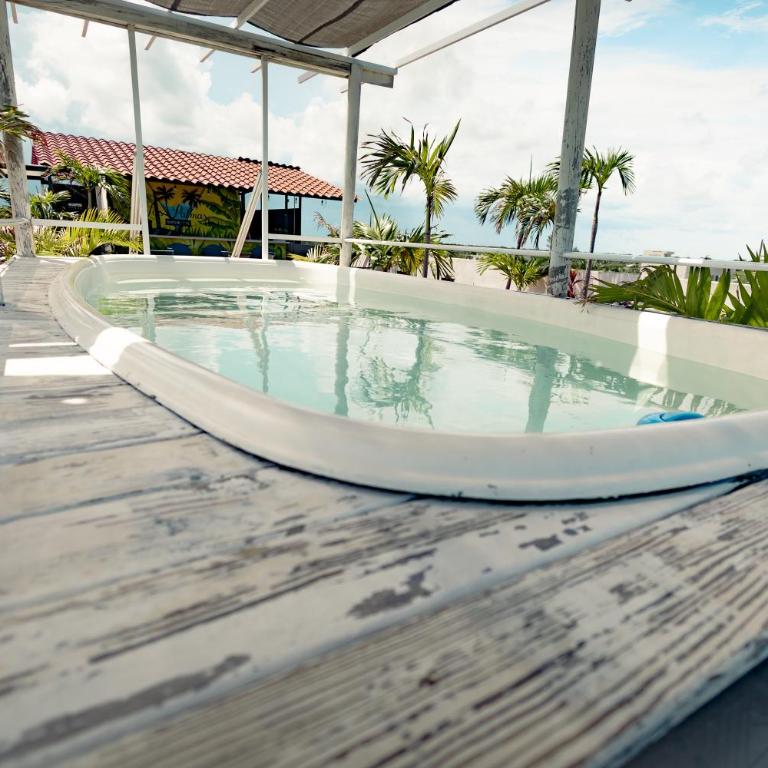 Puerto Morelos Hotel Las Palmas - Near the beach - King Room - 20