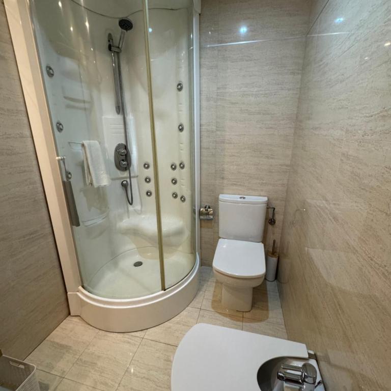 Centrica Suite de Lujo Parking Incluido - Apartamento de 1 dormitorio - 17