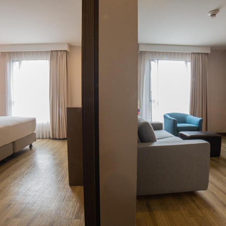 Embassy Suites by Hilton Bogotá - Rosales - Suite de 2 dormitorios para no fumadores - Cama extragrande - 13
